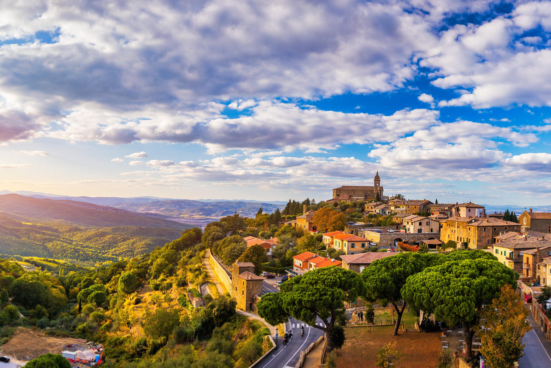 Montalcino town, Tuscany, Italy. The town of Montalcino takes its name from a variety of oak trees that once covered the grounds. medieval Italian town of Montalcino. Tuscany 2000pc Puzzle