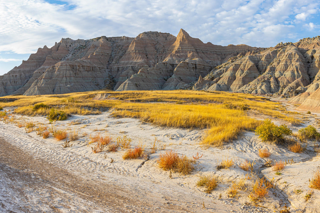 Dry Creek and Eroded Sediment Formations Along the Sattelpass Trail, Badlands National Park, South Dakota, USA 2000pc Puzzle