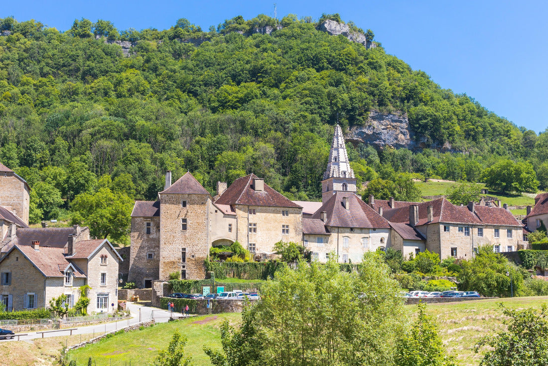 Small village “Baume-les-Messieurs!; Jura, France 2000pc Puzzle