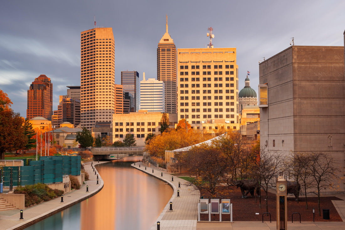 Noah Jigsaw Puzzle Indianapolis, Indiana, USA downtown skyline over the river walk 2000 pieces