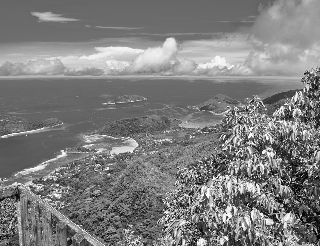 Noah Jigsaw Puzzle Idyllic place on the Chastè peninsula at Lake Sils in the Upper Engadine, Switzerland in black white 1000 pieces