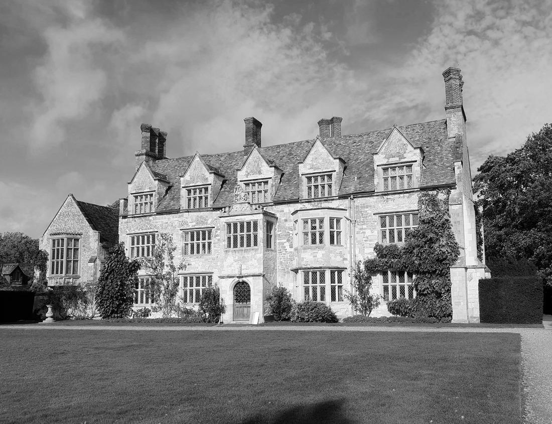Noah Jigsaw Puzzle Rabat, Morocco. The Kasbah of the Udayas fortress on Atlantic Ocean coastline and ancient moroccan medina in black white 1000 pieces