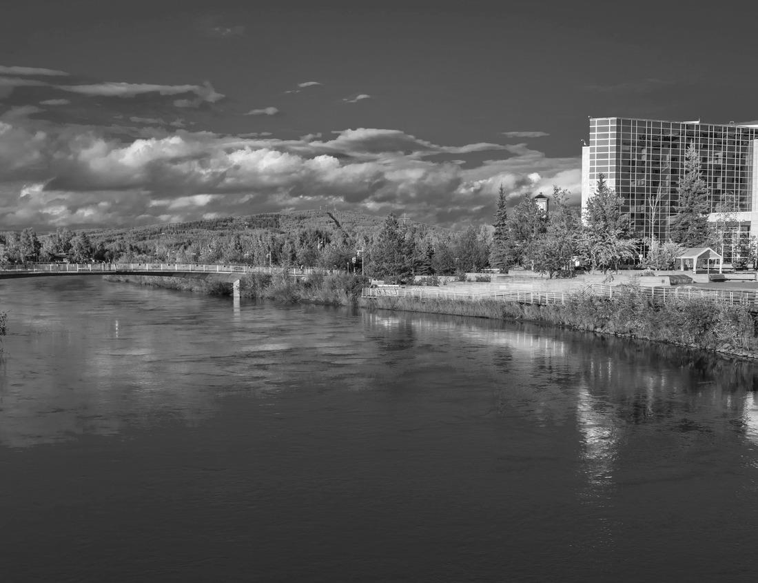 Noah Jigsaw Puzzle View of Porto city and Douro river with traditional boats with port wine barrels and sailing ship from famous tourist viewpoint Marginal de Gaia riverfront. Porto, Vila Nova de Gaia, Portugal in black white 1000 pieces