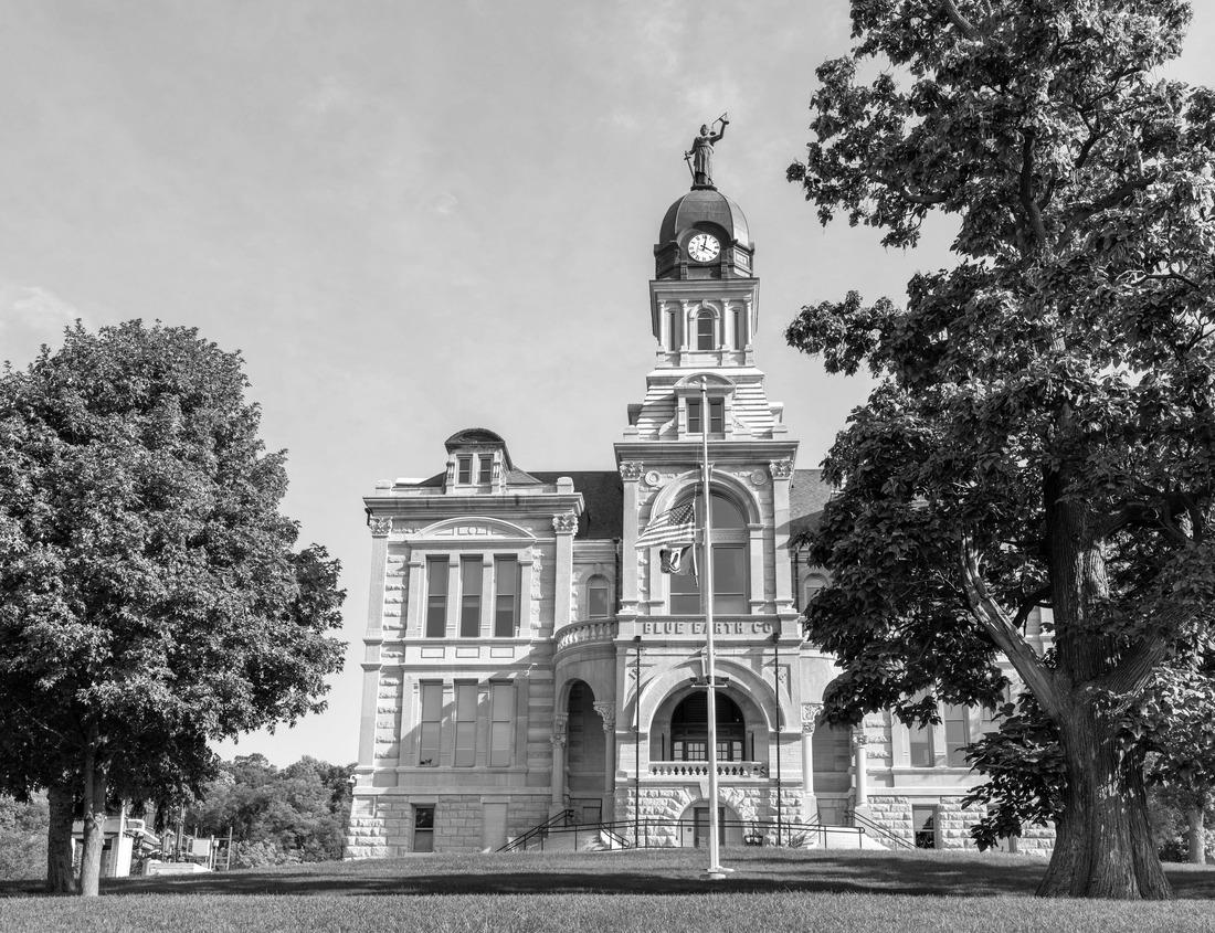 Noah Jigsaw Puzzle Rocky Mountain landscape and abandoned rusting mining equipment in the deserted mining town of Kirwin Wyoming in black white 1000 pieces
