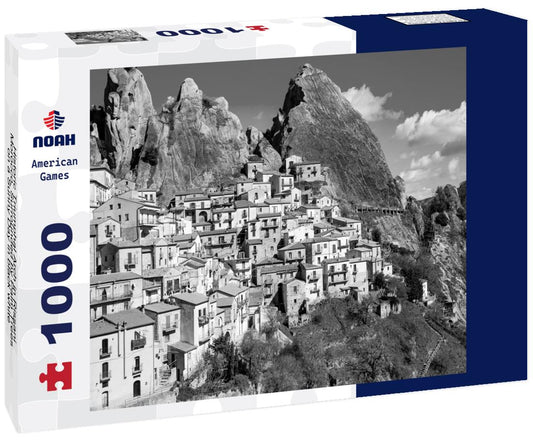 Noah Jigsaw Puzzle Historic Triumphal Arch in Rissani, Morocco, Surrounded by Palm Trees on a Sunny Day in black white 1000 pieces