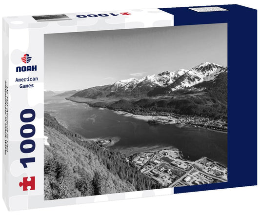 Noah Jigsaw Puzzle De Rat Windmill in IJlst, Netherlands in black white 1000 pieces