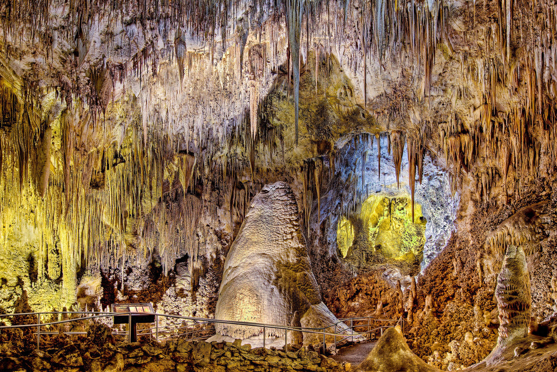Crystal Spring Dome, Carlsbad Caverns National Park, New Mexico 2000pc Puzzle