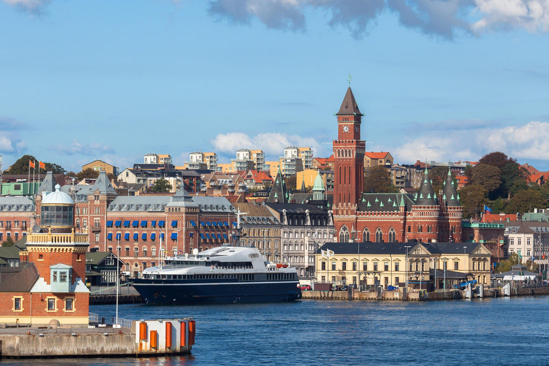Helsingborg City Hall in Sweden 2000pc Puzzle