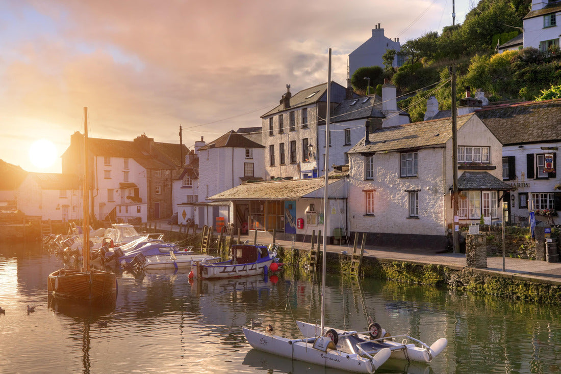 Sunrise on a Cornish fishing village, Polperro, England 2000pc Puzzle