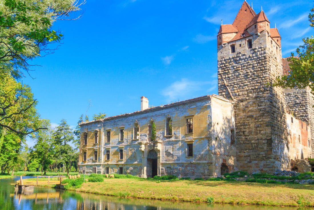 Pottendorf Castle Ruins near Eisenstadt, Austria 2000pc Puzzle
