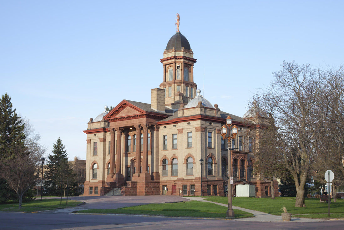 The Cottonwood County Courthouse in Windom, Minnesota on a sunny morning 2000pc Puzzle