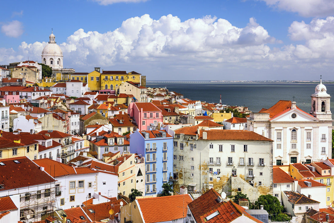 Lisbon, Portugal town skyline at the Alfama 2000pc Puzzle