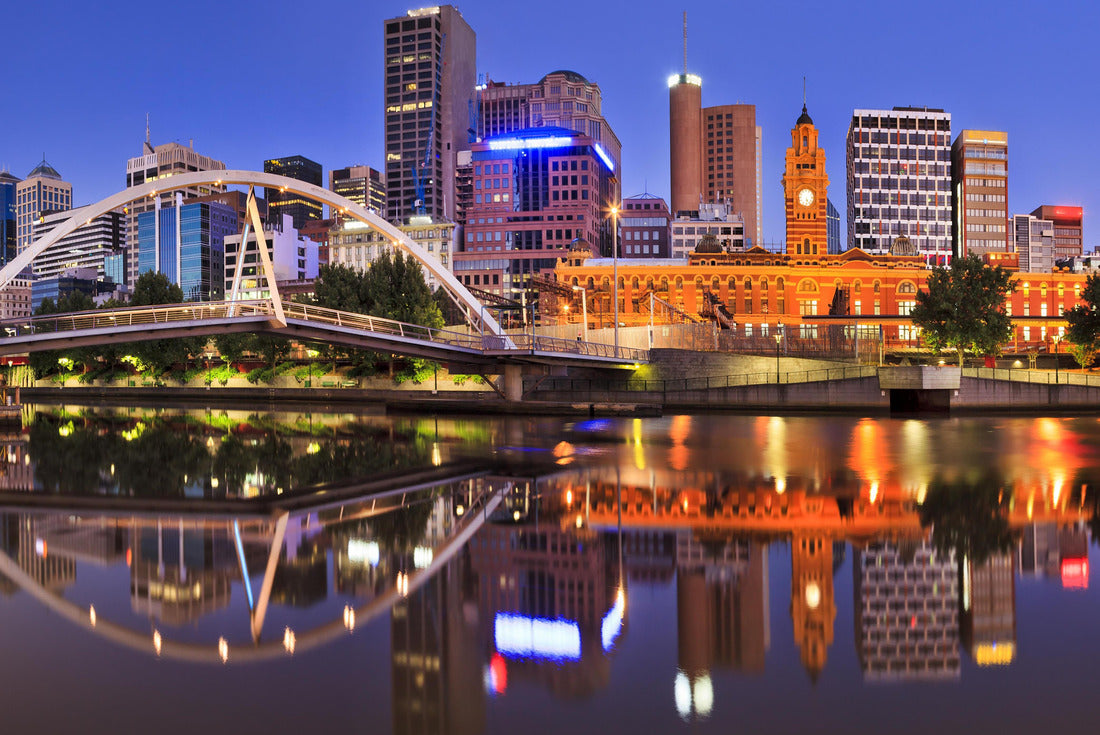 Melbourne CBD cityline at sunrise reflecting bright city illumination lights in still yarra river waters 2000pc Puzzle