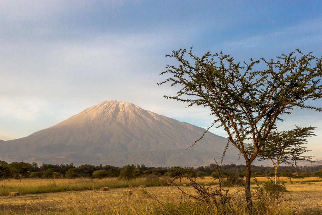 Beautiful view of Meru Mountain in Arusha, Northern Tanzania, Africa 2000pc Puzzle