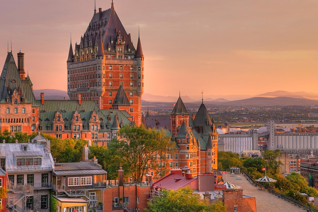 Frontenac Castle in the Old Quebec City in beautiful sunrise 2000pc Puzzle