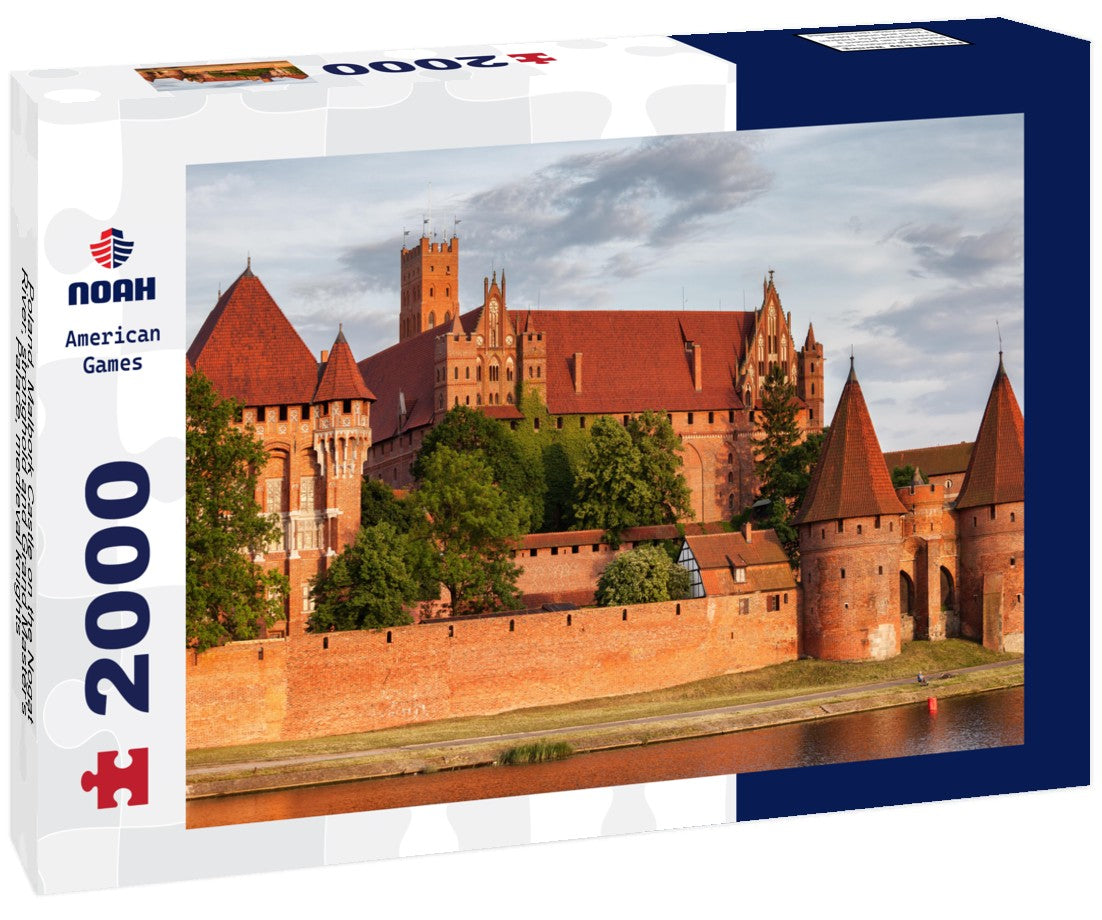Poland, Malbork Castle on the Nogat River, stronghold and Grand Master's Palace, medieval knights 2000pc Puzzle