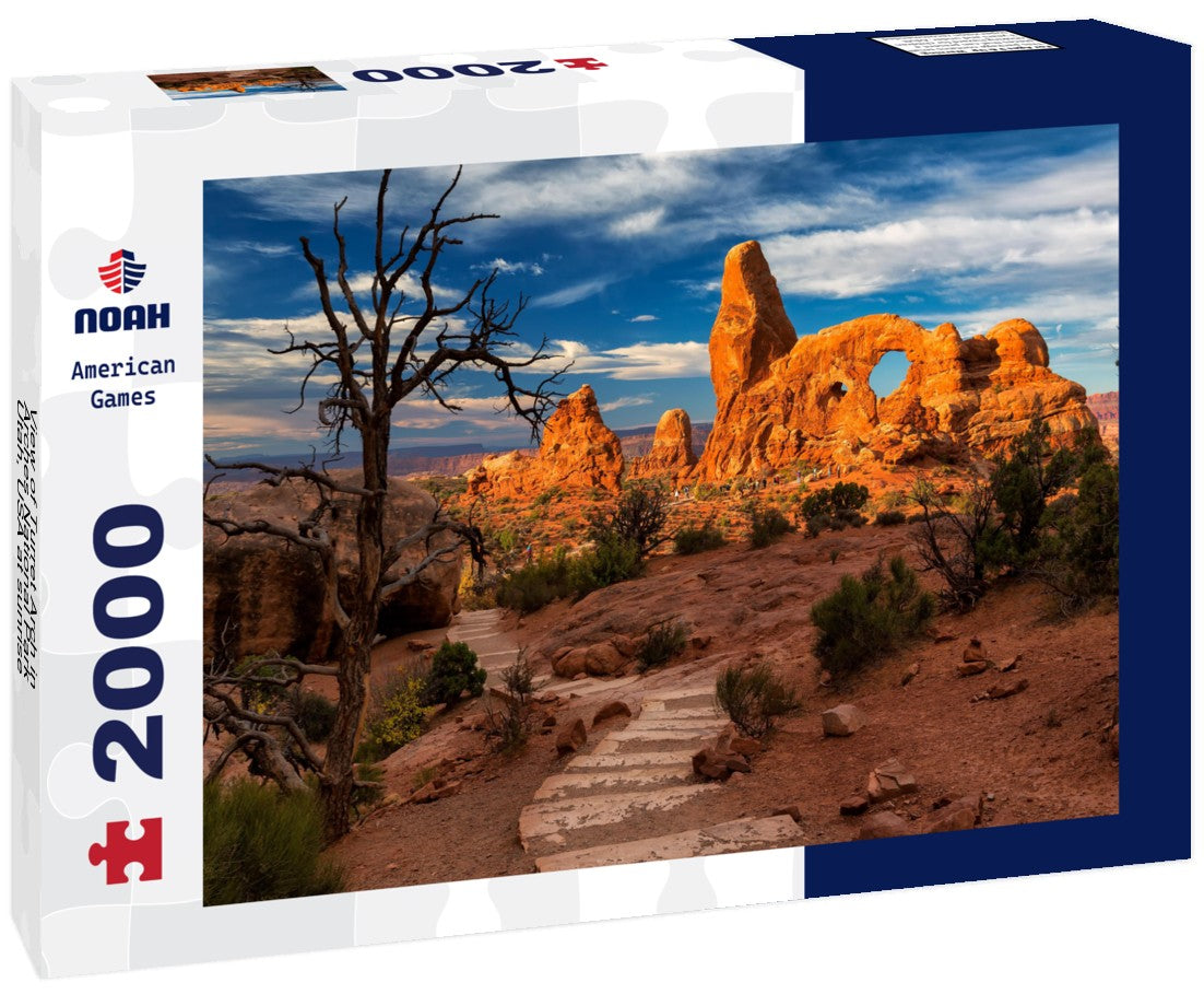 Noah Jigsaw Puzzle View of Turret Arch in Arches National Park, Utah, USA at sunrise 2000 pieces