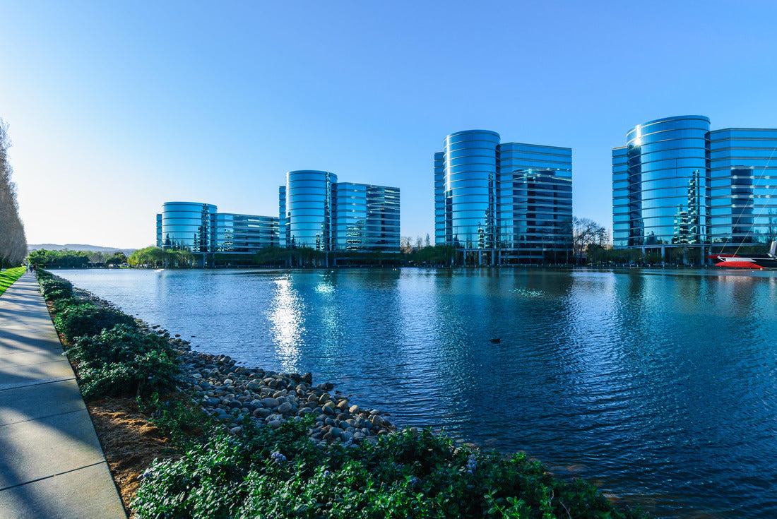 Modern corporate architecture. Silicon Valley, Redwood City, California, United States 2000pc Puzzle