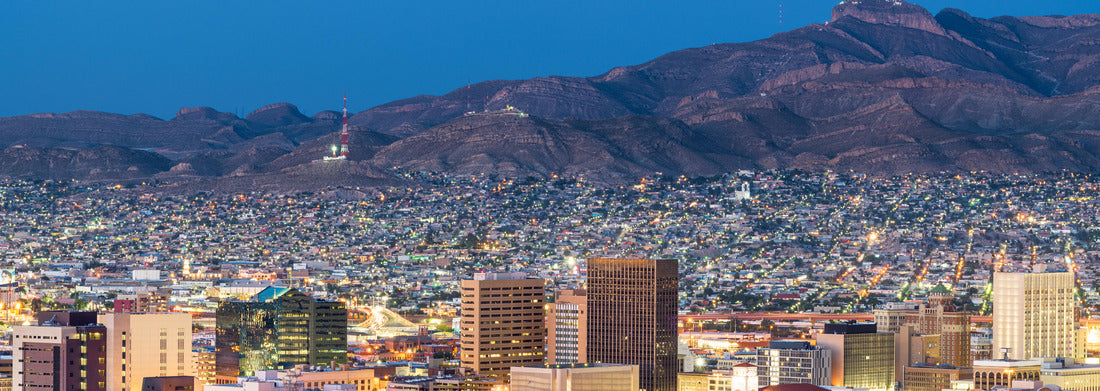 Noah Jigsaw Puzzle El Paso, Texas, USA downtown city skyline at dusk with Juarez, Mexico in the distance panorama 1000 pieces