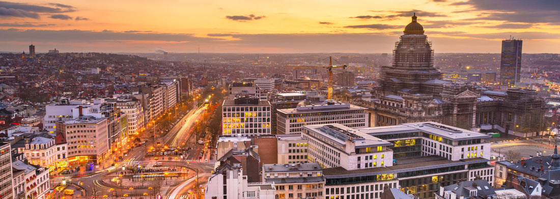 Noah Jigsaw Puzzle Brussels, Belgium Cityscape at the Palais de Justice at dusk panorama 1000 pieces