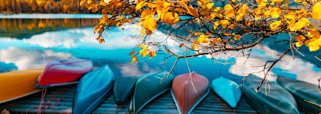 Noah Jigsaw Puzzle Canoes On Lake In Beautiful Fall Peak Color panorama 1000 pieces