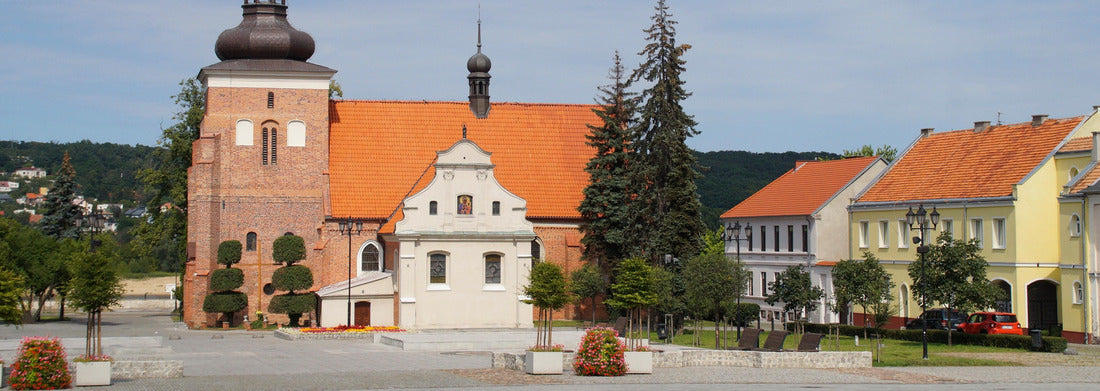 Noah Jigsaw Puzzle View of the old market square and medieval church in Wloclawek, Poland panorama 1000 pieces