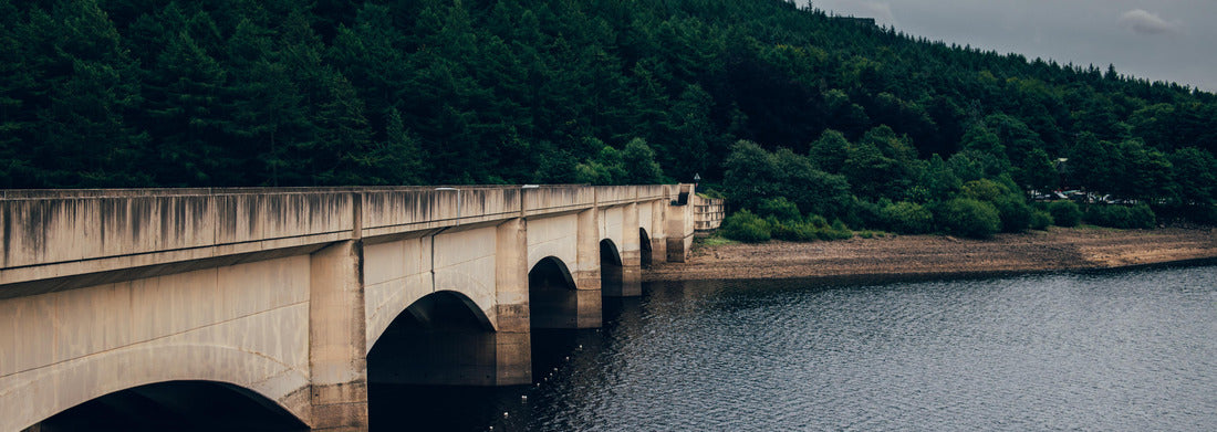 Noah Jigsaw Puzzle Bridge over Lower Derwent Reservoir as it joins Ladybower Reservoir in Peak District National Park, Derbyshire, England, UK panorama 1000 pieces