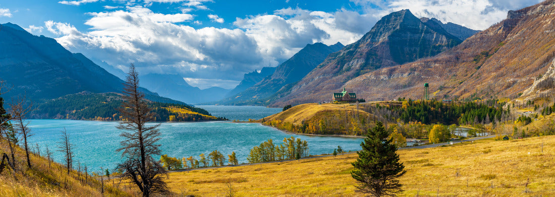 Noah Jigsaw Puzzle Middle Waterton Lake lakes in fall foliage season sunny day morning. Blue sky, white clouds on mountains in background. Landmark in Waterton Lakes National Park, Alberta, Canada panorama 1000 pieces