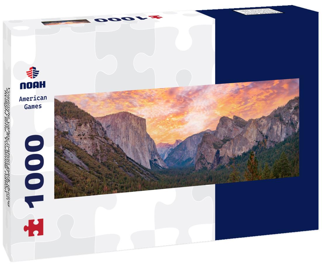Yosemite valley nation park during sunset view from tunnel view on twilight time. Yosemite nation park, California, USA 1000pc Panoramic Puzzle