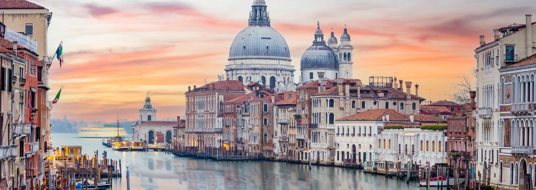Noah Jigsaw Puzzle A breathtaking view of the Venice skyline with the Grand Canal and the Basilica of Santa Maria Della Salute in the distance during a dramatic sunrise panorama 1000 pieces