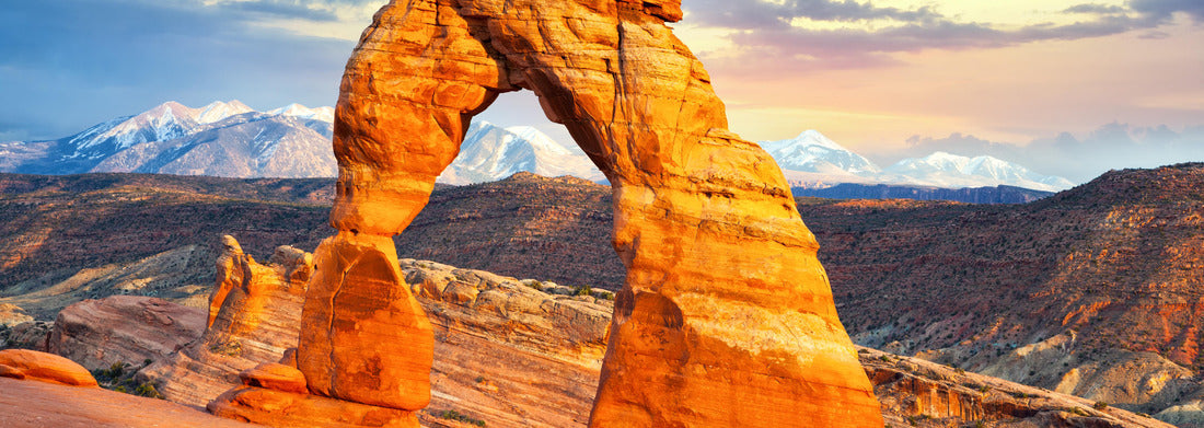 Noah Jigsaw Puzzle Delicate Arch at sunset, Arches National Park, Utah, United States panorama 1000 pieces
