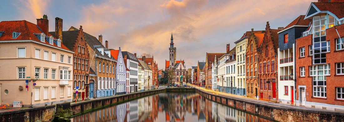 Noah Jigsaw Puzzle Bruges, Belgian historic canals at dusk panorama 1000 pieces