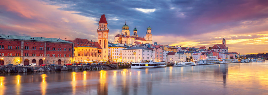 Noah Jigsaw Puzzle Passau Skyline, Germany. Panoramic view of the city skyline of Passau, Bavaria, Germany at dramatic sunset panorama 1000 pieces