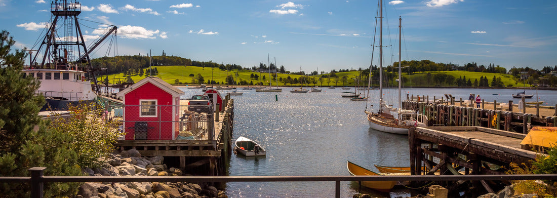 Noah Jigsaw Puzzle Exposure in Lunenburg County, Nova Scotia, Canada. A World Heritage Site since 1995, this designation guarantees the protection of Lunenburg's unique architecture and civil design panorama 1000 pieces