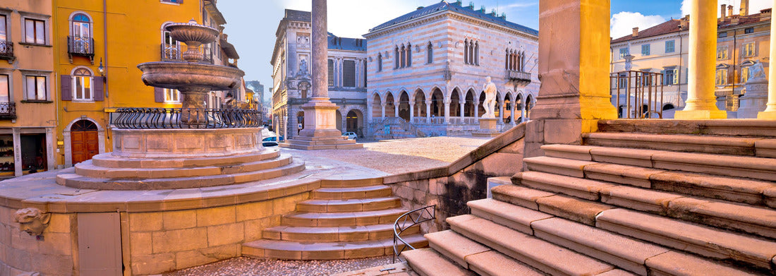 Noah Jigsaw Puzzle Old Italian square arches and architecture in the city of Udine, Friuli-Venezia Giulia region, Italy panorama 1000 pieces