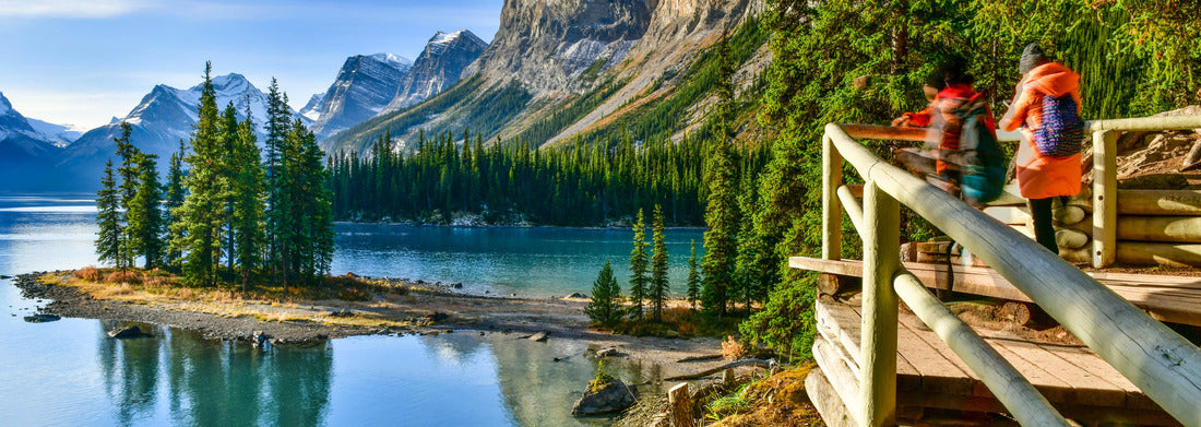 Noah Jigsaw Puzzle Beautiful Spirit Island in Maligne Lake, Jasper National Park, Alberta, Canada panorama 1000 pieces