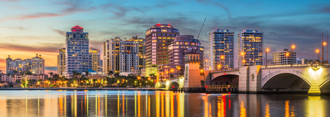 Noah Jigsaw Puzzle West Palm Beach, Florida, USA skyline on the intracoastal waterway at dusk panorama 1000 pieces