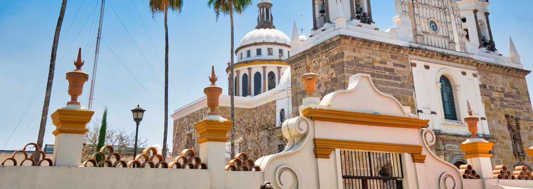 Noah Jigsaw Puzzle Tlaquepaque picturesque churches during high season panorama 1000 pieces