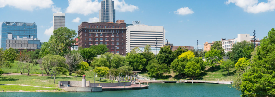 Noah Jigsaw Puzzle City skyline of Omaha Nebraska from the Heartland of America Park panorama 1000 pieces