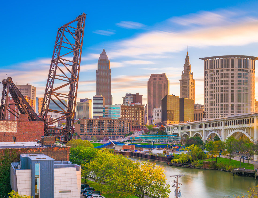 Noah Jigsaw Puzzle Cleveland, Ohio, USA city skyline over the Cuyahoga River 1000 pieces