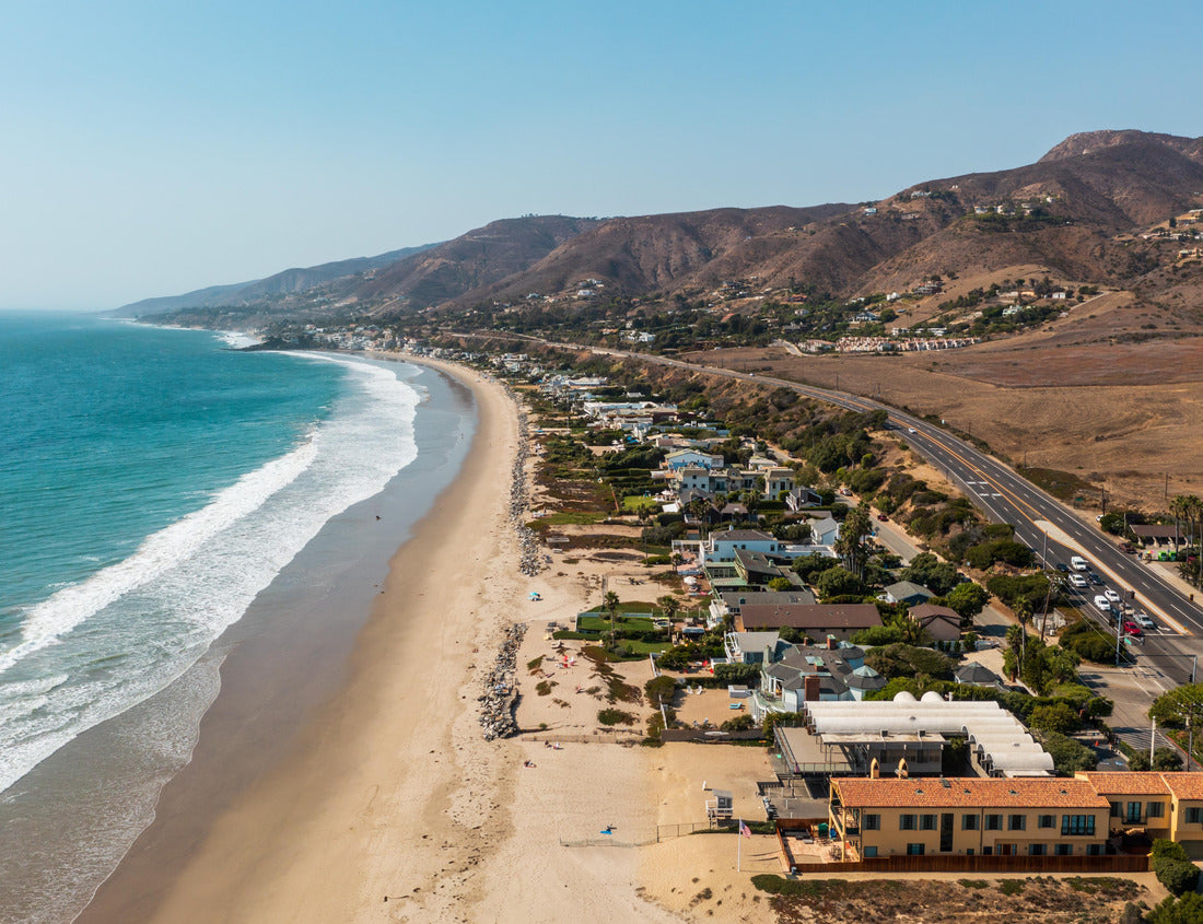 Noah Jigsaw Puzzle Luxury beachfront properties in Malibu, California, drone view 1000 pieces