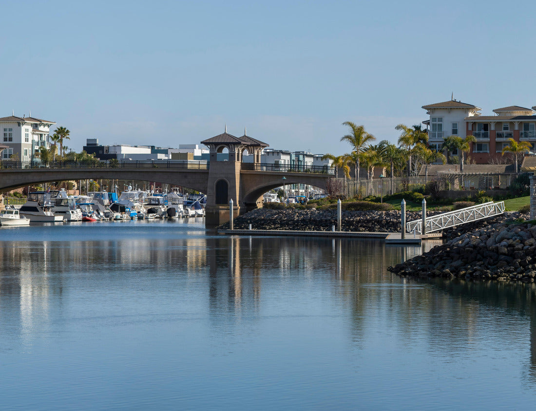Noah Jigsaw Puzzle Day time view of the coastal skyline of Oxnard, California, USA 1000 pieces