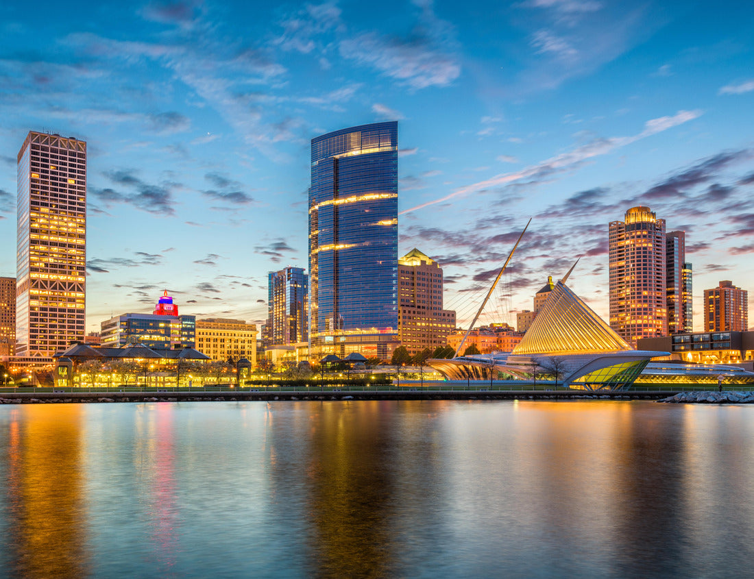 Noah Jigsaw Puzzle Milwaukee, Wisconsin, USA downtown city skyline on Lake Michigan at twilight 1000 pieces