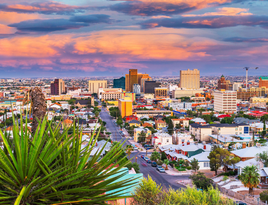 Noah Jigsaw Puzzle El Paso, Texas, USA downtown city skyline at dusk with Juarez, Mexico in the distance 1000 pieces