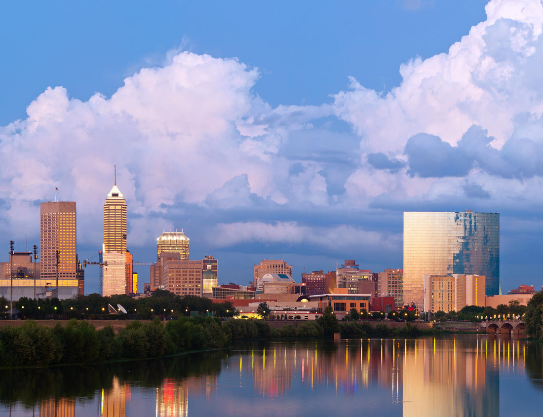Noah Jigsaw Puzzle Indianapolis skyline. Panoramic image of Indianapolis skyline at sunset after thunderstorm 1000 pieces