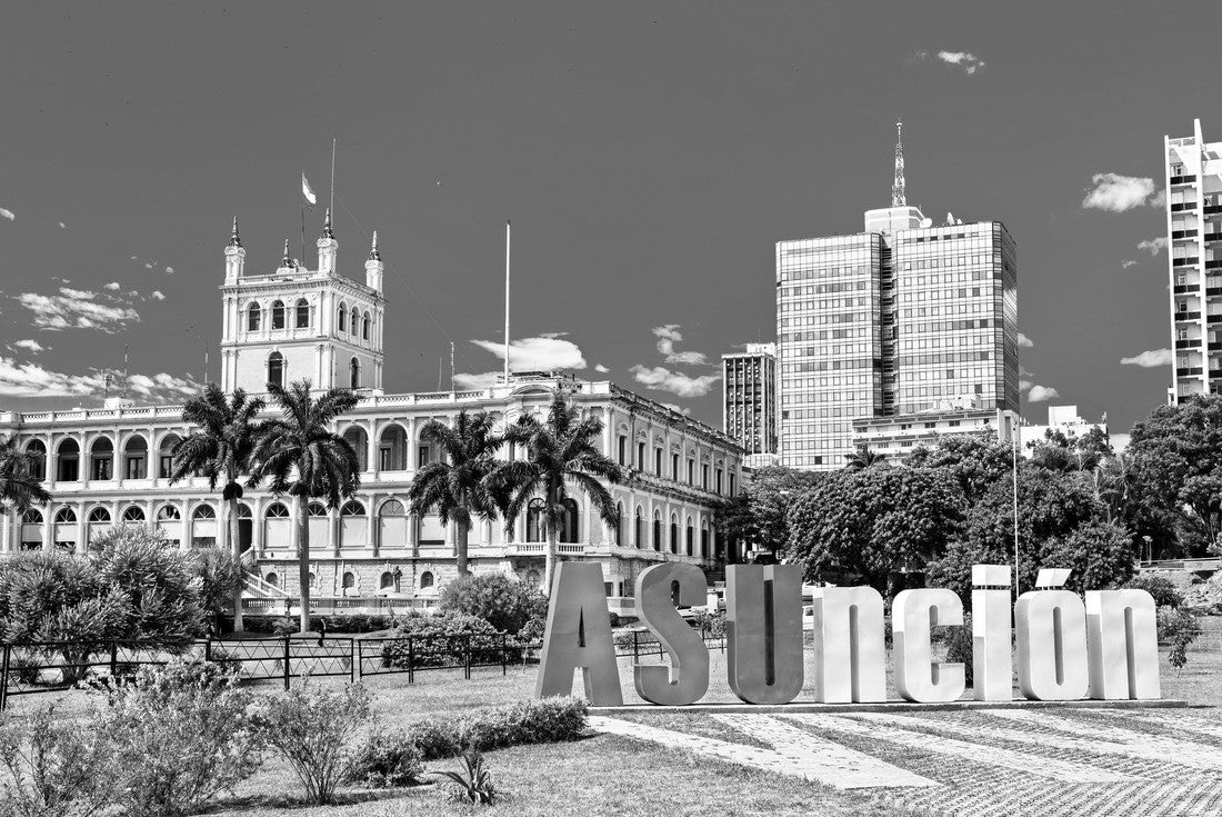 The welcome sign and Palace of the Lopez in Asuncion, Paraguay 2000pc PuzzleBlack and White