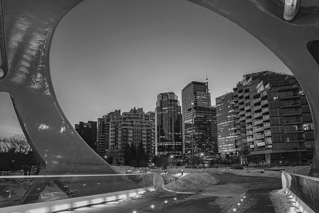 Sunrise in downtown Calgary 2000pc PuzzleBlack and White