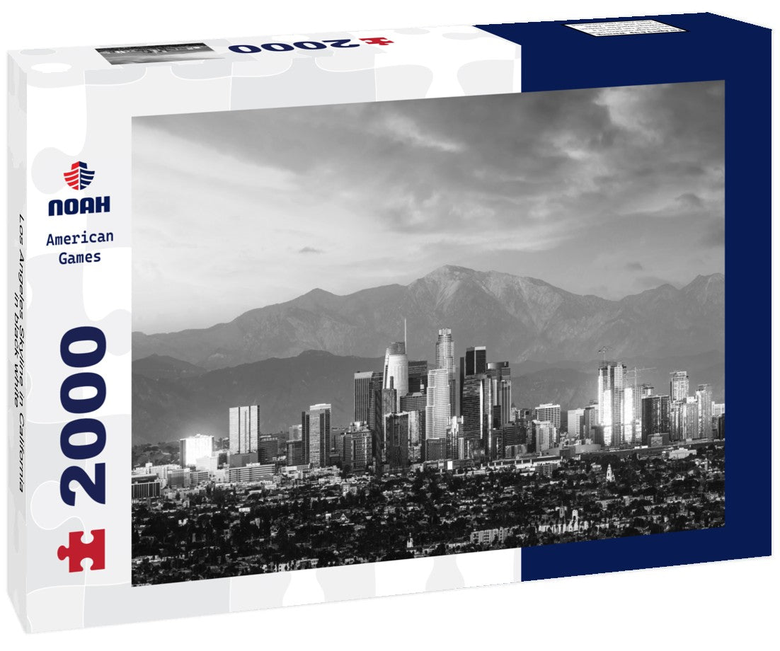 Los Angeles Skyline in California 2000pc PuzzleBlack and White