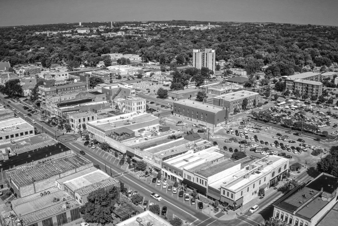 Aerial View of the College Town of Manhattan, Kansas in Summer 2000pc PuzzleBlack and White