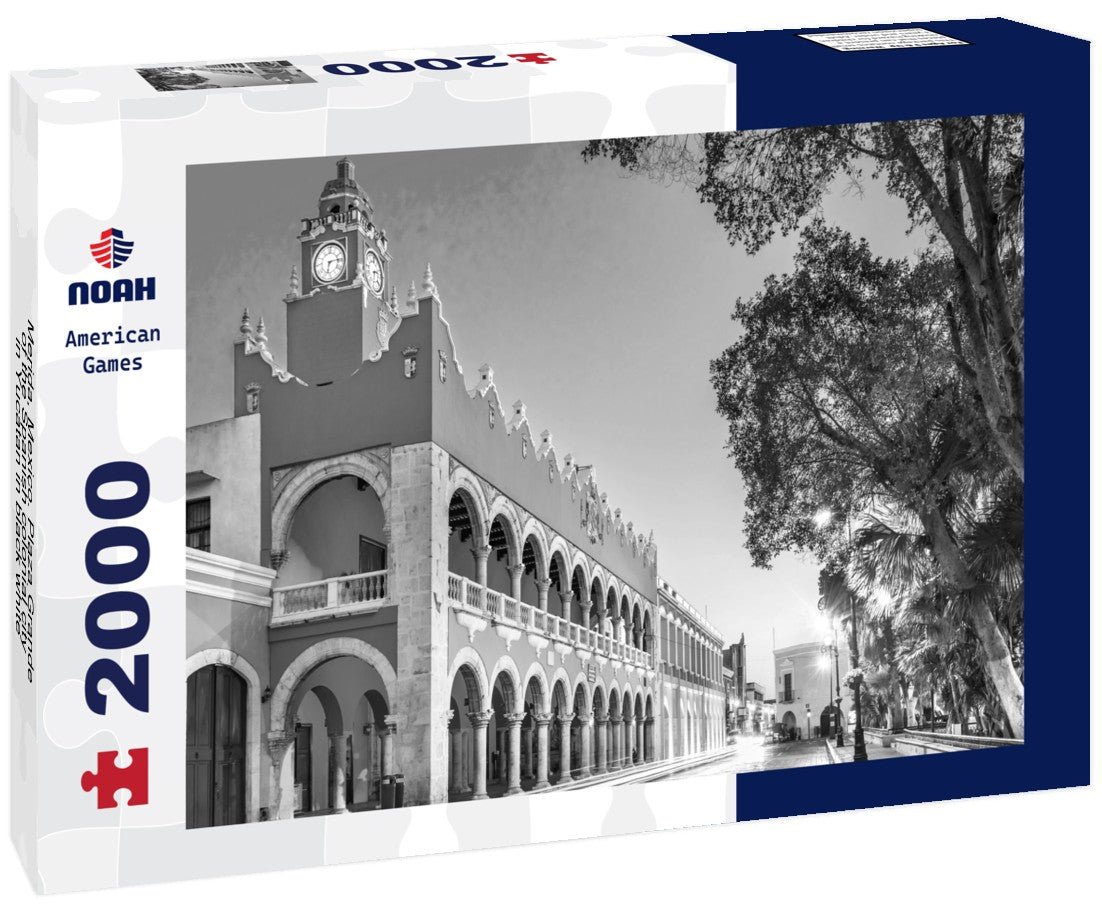 Merida, Mexico. Plaza Grande of the Spanish colonial city in Yucatan 2000pc PuzzleBlack and White